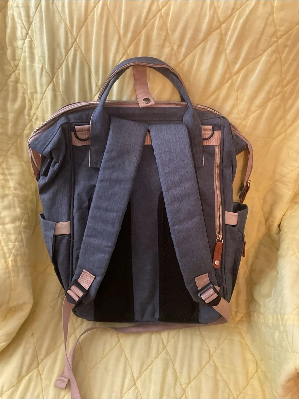 COLLAPSIBLE DIAPER BAG BACK PACK 16 x11” GREY QUILTED MULTIPLE POCKETS